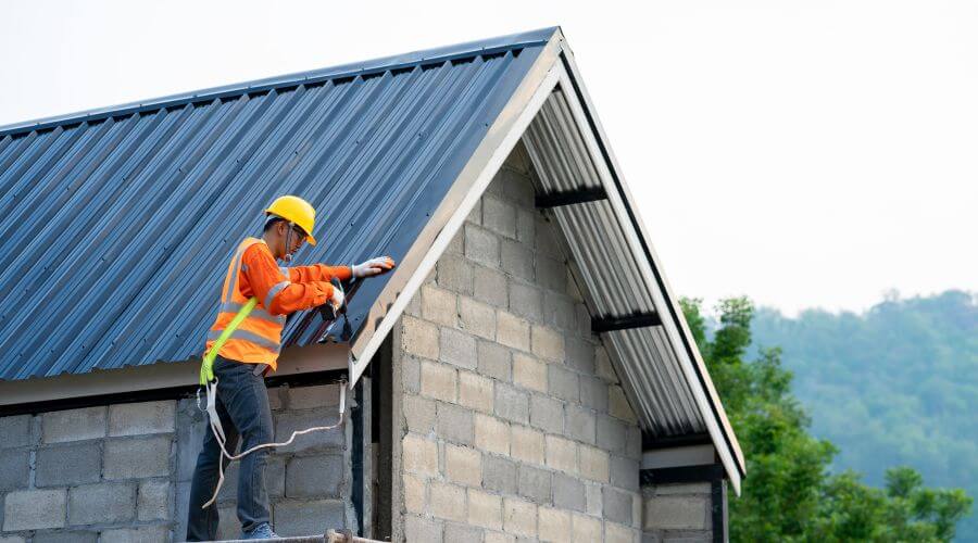 Professional residential roofers in Tempe, AZ